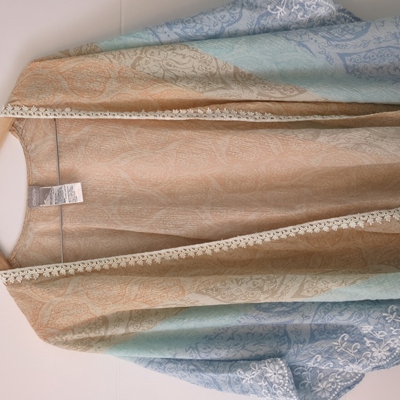 Chico's medallion Print Ruana Wrap Gauzy Embroidery Beachy Vacation Cover-up - Picture 4 of 11